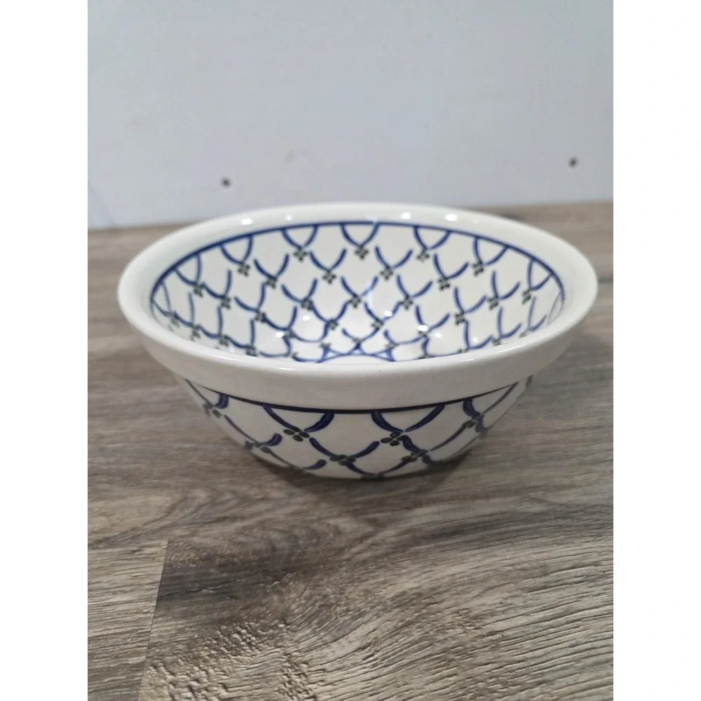 Boleslawiec Plate Hand Made In Poland - White, Blue and Green - Vintage 8